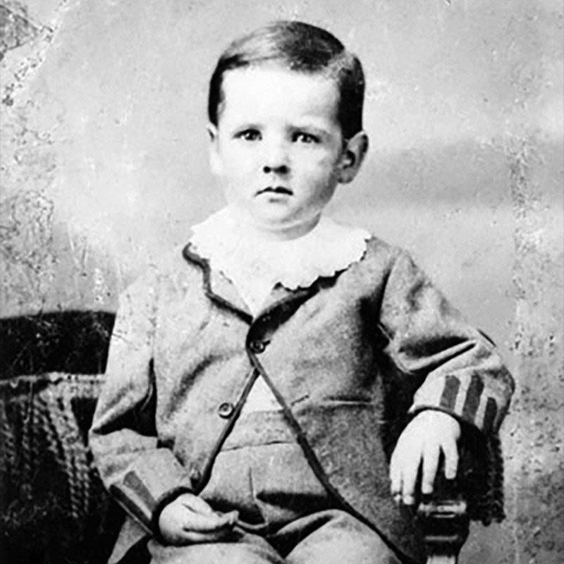 Lonely Newburg orphan grew up to be President Lonely Newburg orphan grew up to be President